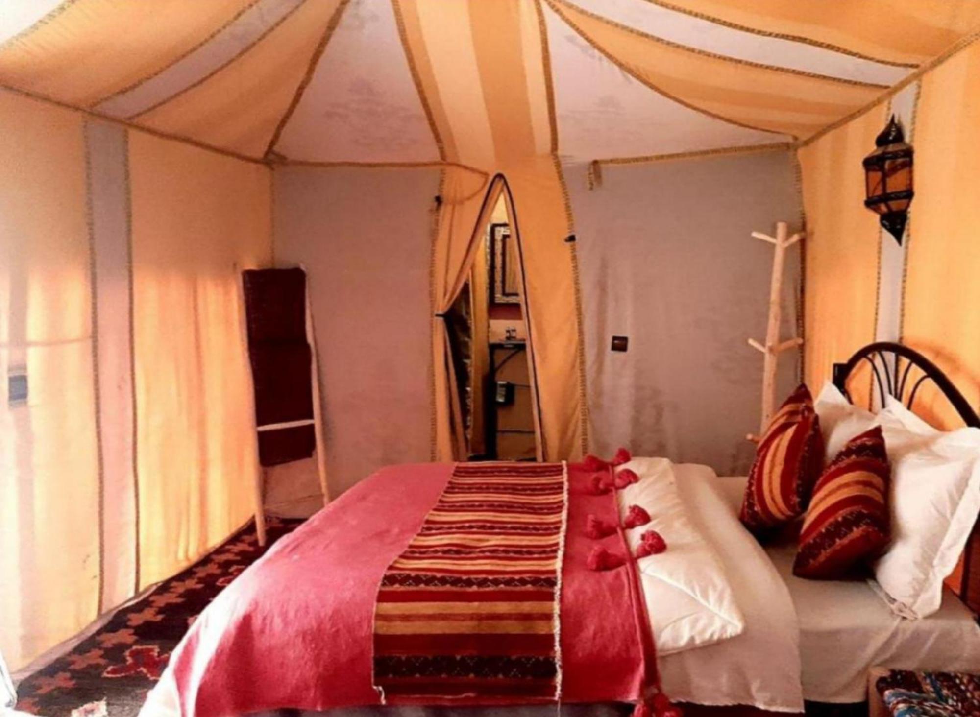 Luxury Bedouin Camp Bed & Breakfast Merzouga Dış mekan fotoğraf